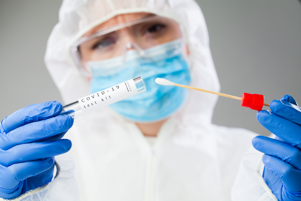 COVID-19: TEST SIEROLOGICO QUANTITATIVO E TAMPONE MOLECOLARE A CONFRONTO