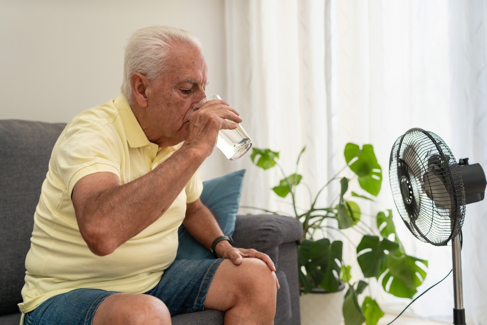 Pressione bassa in estate e corretta idratazione negli anziani